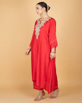 Red floral embroidered cotton silk Kurta Set 5