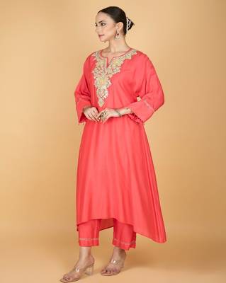 Pink floral embroidered cotton silk Kurta Set 1