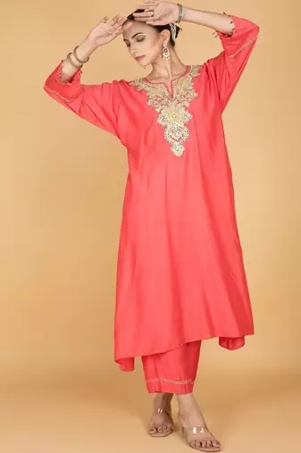 Pink floral embroidered cotton silk Kurta Set