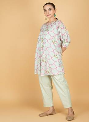 Green floral printed cotton kurta set 2