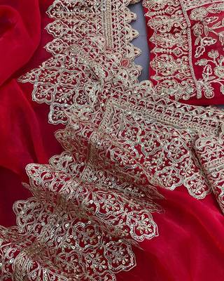 Red Color Bridal Fendy Satin Fabric Saree 4