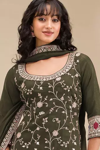 Mehendi embroidered faux chiffon salwar suit