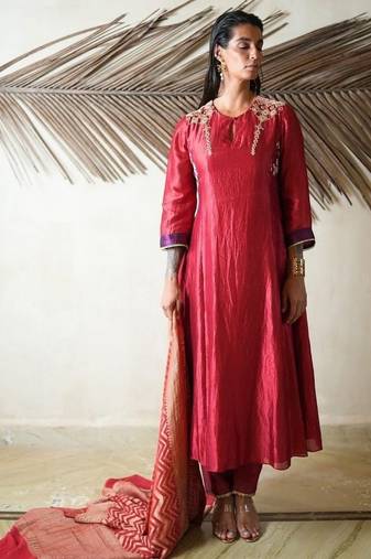 Red embroidered dupion silk kurta set