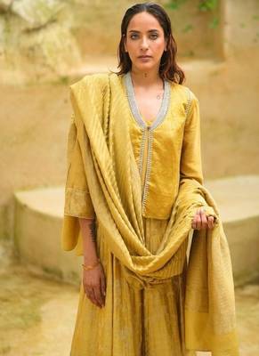 Lime-green plain chanderi kurta set 2