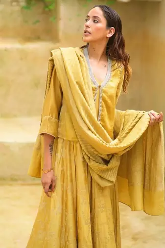 Lime-green plain chanderi kurta set