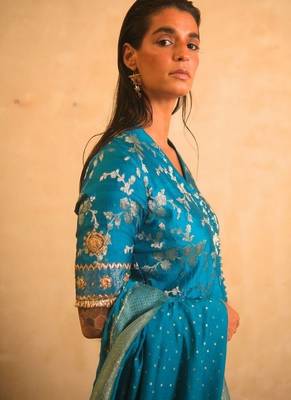 Turquoise-blue embroidered Lehenga  1