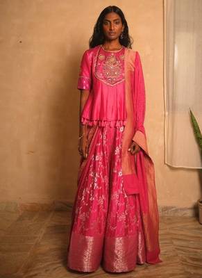 Fuchsia embroidered chanderi Lehenga 2