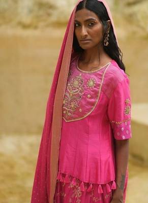 Fuchsia embroidered chanderi Lehenga 4
