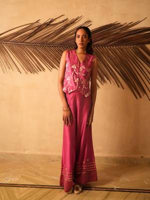 Rose embroidered banarasi silk co ord set 1