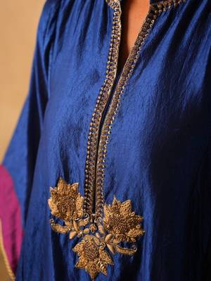 Navy-blue embroidered dupion silk kurta set 2