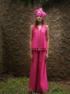 Rani-pink embroidered silk co ord set 1