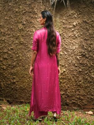 Mauve embroidered satin Kurta Set 2