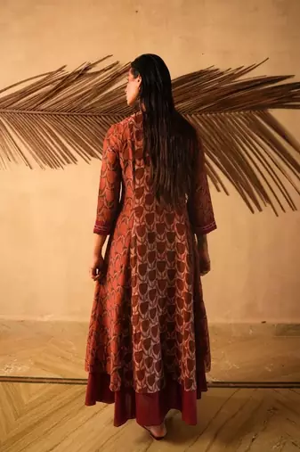 Maroon embroidered cotton kurta set