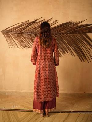 Maroon embroidered cotton kurta set 5