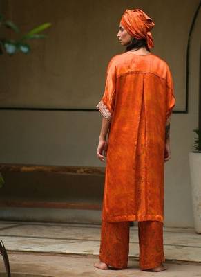 Orange plain satin kurta set 2