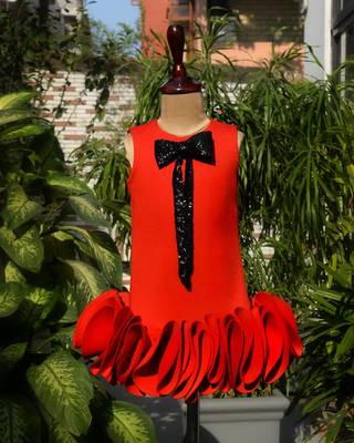Red embroidered cotton dress 1