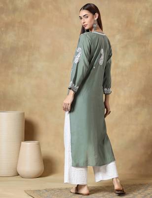 Women's floral silk embroidered round neck chikankari kurti 2