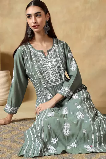 Women's floral roman silk embroidered round neck chikankari kurti