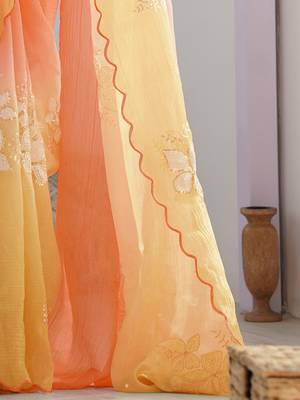 crush embroidered saree with sequins work unstitched blouse 5