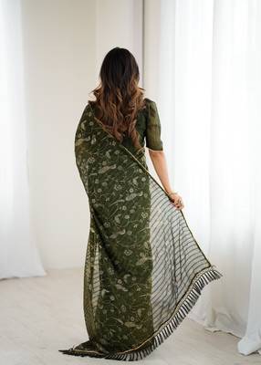 georgette printed foil work with small zalar lace saree & unstitched blouse piece 5
