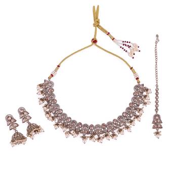 Splendid leaf and paisley design pearls guchha gold plated choker necklace set with maangikka for women and girls 1