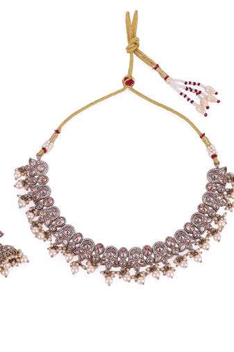 Splendid leaf and paisley design pearls guchha gold plated choker necklace set with maangikka for women and girls