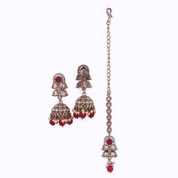 Trendy leaf and paisley design red stone gold plated choker necklace set with maangikka for women and girls 2