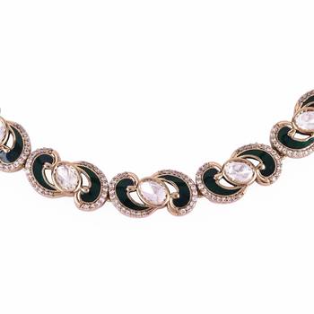 Eye-catchy round and paisley design gold plated choker necklace set with maangikka for women and girls 2