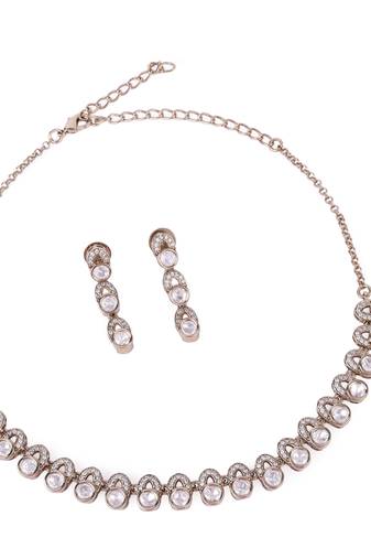 Glimmery round shape cz studded gold plated choker necklace set with maangikka for women and girls