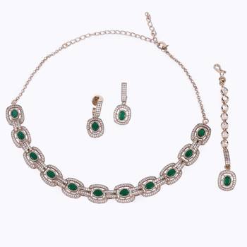 Flowing round shape cz studded gold plated green stone choker necklace set with maangikka for women and girls 4