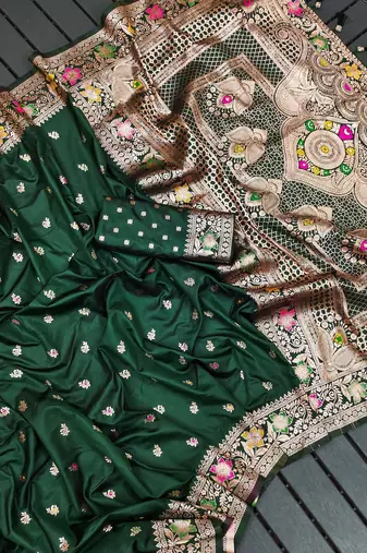 Green soft silk blend saree with zari weaving meenakari design
