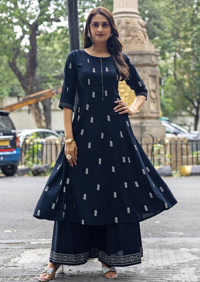 Women Heavy Rayon Kurta With Palazzo