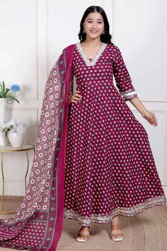 Doriyaan women's maroon embroidered anarkali kurta and dupatta