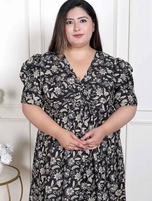 Plus size pleated puff sleeve floral pure cotton black and white butterfly maxi dress 5