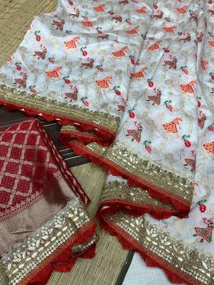 White Color Heavy Banarasi Silk blend Saree 4