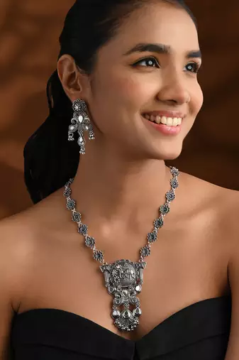 Oxidised rajwadi ganesh pendant necklace set with earrings for women 