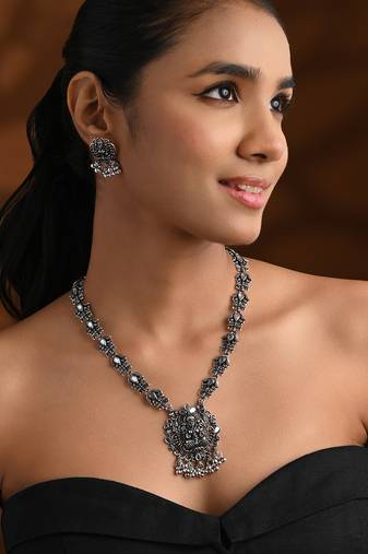 Oxidised silver plated traditional peacock motif necklace set for women (mc236ox)