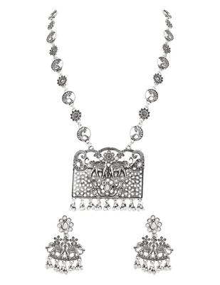 Oxidised rajwadi elephant motif necklace set with earrings for women  2