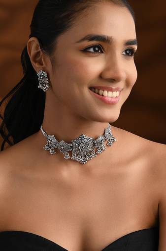 Oxidised silver plated hexagon floral motif necklace set with earrings for women (mc243ox)