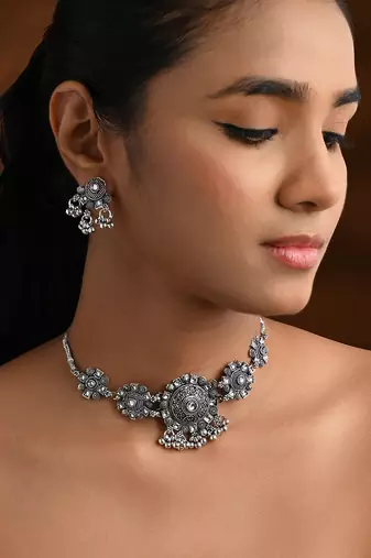 Oxidised silver plated floral pattern traditional necklace set for women 