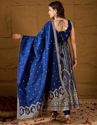 Women blue silk blend solid embroidered anarkali kurta bottom and dupatta 4