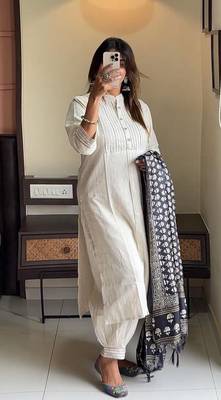Off White Khadi Cotton Kurta Set with Black Printed Dupatta 2
