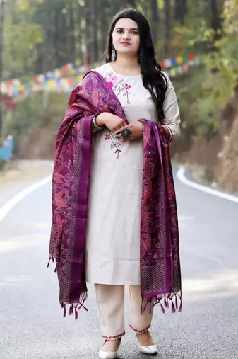 Off White South Cotton Kurta Set with Embroidery & Contrast Khadi Silk Dupatta