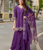 Women Gajji Slik Work Hand & Threadwork Short straight Kurta With Palazzo & Dupatta 