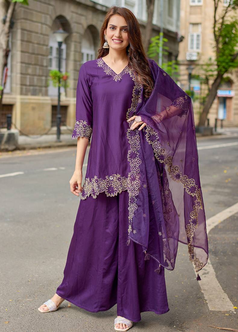 Women Gajji Slik Work Hand & Threadwork Short straight Kurta With Palazzo & Dupatta 