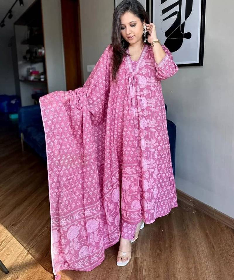 Pink floral printed cotton kurta and pant set with dupatta