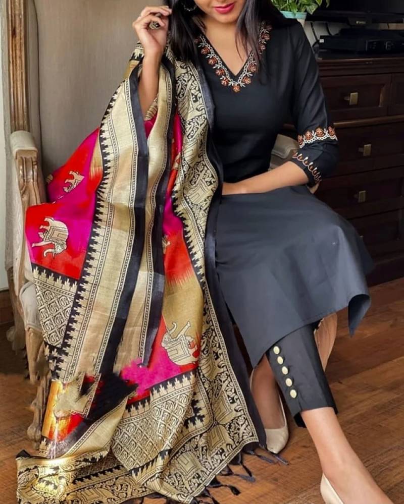 Black embroidered cotton kurta and pant set with khadi dupatta