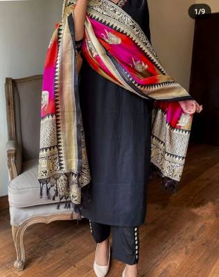 Black embroidered cotton kurta and pant set with khadi dupatta 3