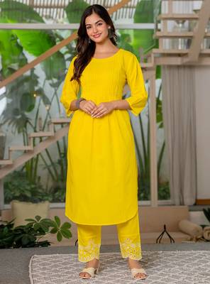 Lemon yellow embroidered cotton kurta and pant set with dupatta 5
