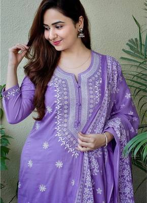 Dark pastel purple embroidered suit set with dupatta 2